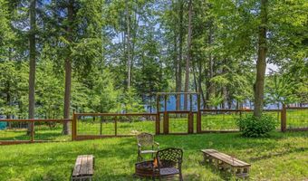 7105 SE Torch Lake Dr, Alden, MI 49612