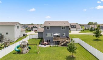 2718 NW 23rd St, Ankeny, IA 50023