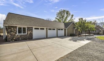 1097 Meadowlark Cir, Gardnerville, NV 89460