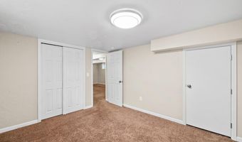 5034 HILLTOP Ave, Cheyenne, WY 82009