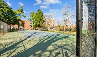 4970 BATTERY Ln 409, Bethesda, MD 20814