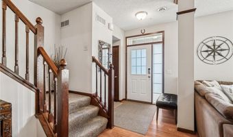 6665 Flycatcher Ln, Apple Valley, MN 55124