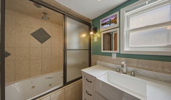 51 Zinnia Dr, Alloway, NJ 07418