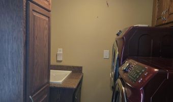 213 LUMBER St, Lincolnton, GA 30817