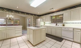 21 Castleford Dr, Bella Vista, AR 72714