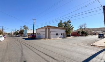 212 N 6th St, Alpine, TX 79830