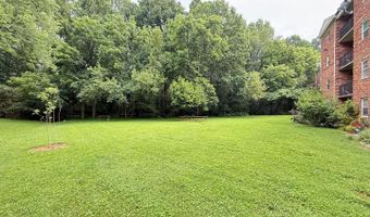878 COLLEGE Pkwy #103, Rockville, MD 20850