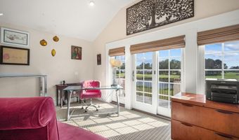 3 Butterfield Ln, Beaufort, SC 29907