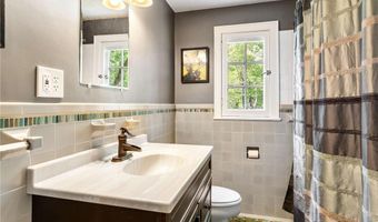 808 4th St SW, Austin, MN 55912