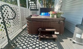 140 Alden Ave, Warwick, RI 02886