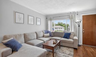 9541 Dulles Ct, Affton, MO 63123