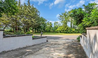 19 W Illinois Ave, Absecon, NJ 08201