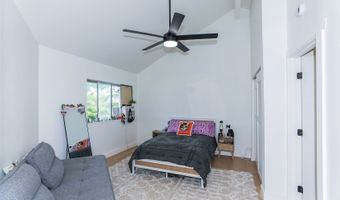 1614 Paukiki St, Kailua, HI 96734