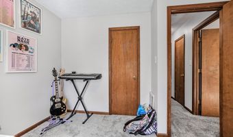 243 Plainview Dr, Avon, IN 46123