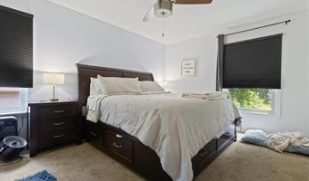 303 Oakfield Dr, Ballwin, MO 63021