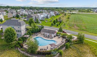 405 Riverside Cir, Anoka, MN 55303