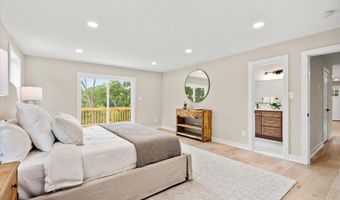 2408 WILLIAM AND MARY Dr, Alexandria, VA 22308
