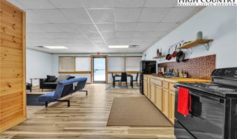 9211 N NC Hwy 194 N, Lansing, NC 28643