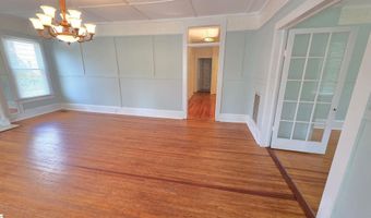 102 Wardlaw St, Abbeville, SC 29620