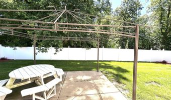 10058 Three Star Ct, Avon, IN 46123