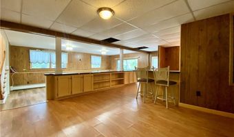 162 Keach Pond Dr, Glocester, RI 02814
