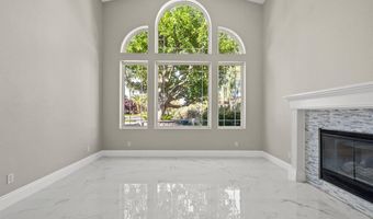 8000 Silver King Dr, Las Vegas, NV 89129