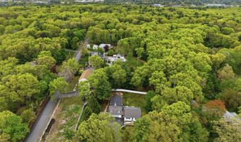 7 Page Rd, Bedford, MA 01730