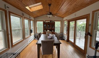 7 School St, Burlington, CT 06013