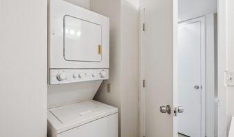 286 W Palomino Dr 79, Chandler, AZ 85225