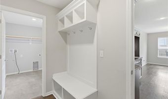 14223 Amanda Ln, Basehor, KS 66007
