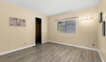 8975 Lawrence Welk 2, Escondido, CA 92026