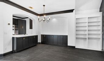 4160 Towne Green Cir, Addison, TX 75001