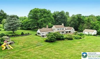 2458 Riverbend Rd, Allentown, PA 18103
