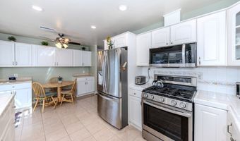 8437 E Amberwood St, Anaheim, CA 92808