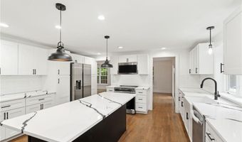 1575 MIDDLE Rd, East Greenwich, RI 02818