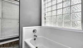 279 Fox Run Rd, Brandon, MS 39047