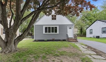 8 Angela Ct, North Providence, RI 02904