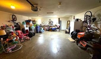 220 S Park Ave, Aurora, MO 65605