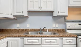 910 8th Ave SW, Austin, MN 55912
