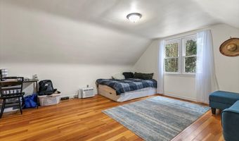 470 Dexter Dr, Bridgeport, CT 06606