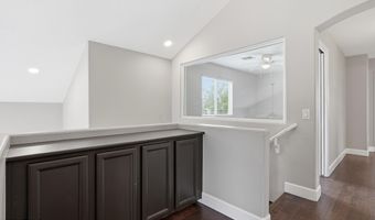 902 W AZALEA Pl, Chandler, AZ 85248