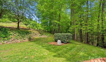 84 Varnadore Dr, Arden, NC 28704