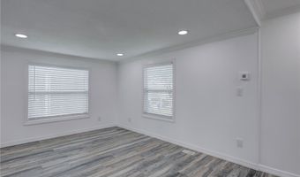906 Wren Cir, Barefoot Bay, FL 32976