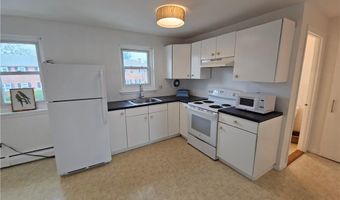 70 Carroll Ave 1004, Newport, RI 02840