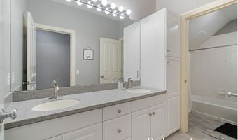 1977 EMERALD GLEN Ct NE, Ada, MI 49301