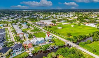 6512 SIMONE SHORES Cir, Apollo Beach, FL 33572