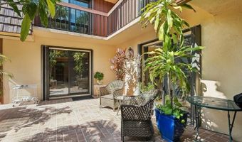 7 Atrium Cir D, Atlantis, FL 33462