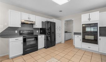 701 N St, Barling, AR 72923