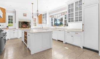 116 Nayatt Rd, Barrington, RI 02806