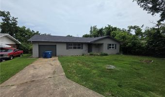 1204 NW 2nd St, Bentonville, AR 72712